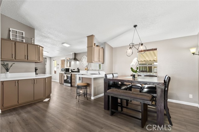 Detail Gallery Image 12 of 58 For 4901 Green River #303,  Corona,  CA 92880 - 3 Beds | 2 Baths