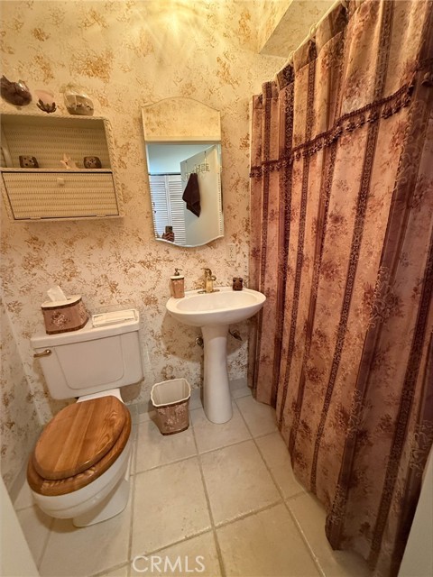 Detail Gallery Image 9 of 25 For 345 Wisconsin Ave #104,  Long Beach,  CA 90814 - 2 Beds | 2 Baths