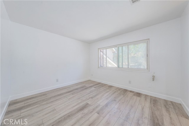 1650 S Campus Avenue, Ontario CA: https://media.crmls.org/medias/e55436f3-d6ce-4b42-bf21-8c06470419e4.jpg