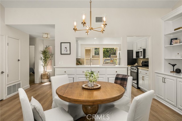 Detail Gallery Image 32 of 66 For 16 Driftwood #24,  Irvine,  CA 92604 - 2 Beds | 2 Baths