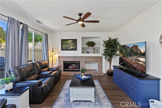 Detail Gallery Image 12 of 42 For 42276 Camino Merano, Temecula,  CA 92592 - 5 Beds | 3 Baths
