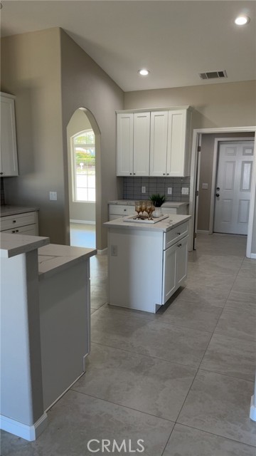 7939 Lassen Avenue, Hesperia CA: https://media.crmls.org/medias/e55535ab-d83a-4ec6-9ff7-b1c6674e89b2.jpg