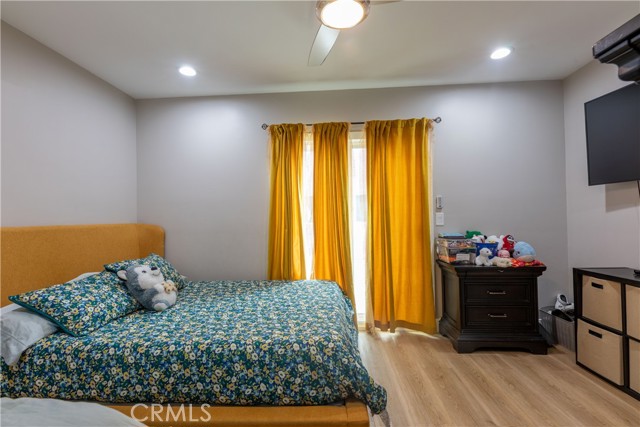 1344 Ximeno Avenue, Long Beach CA: https://media.crmls.org/medias/e555887c-8365-4dba-b79a-8d409bc18c6a.jpg