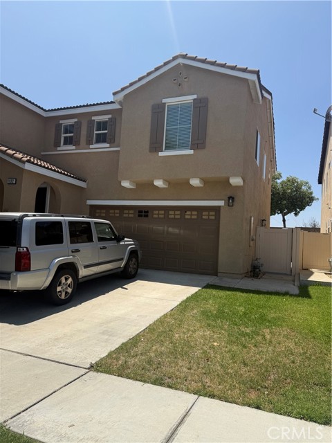 1132 N Yucca Avenue, Rialto CA: https://media.crmls.org/medias/e555ac37-4caa-416b-af6e-af88c4504489.jpg