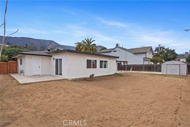 Image 27 of 33 For 17624 Mackay Avenue