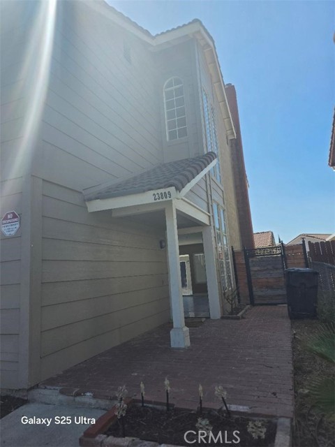 Detail Gallery Image 3 of 18 For 23809 Parkland Ave, Moreno Valley,  CA 92557 - 4 Beds | 2/1 Baths