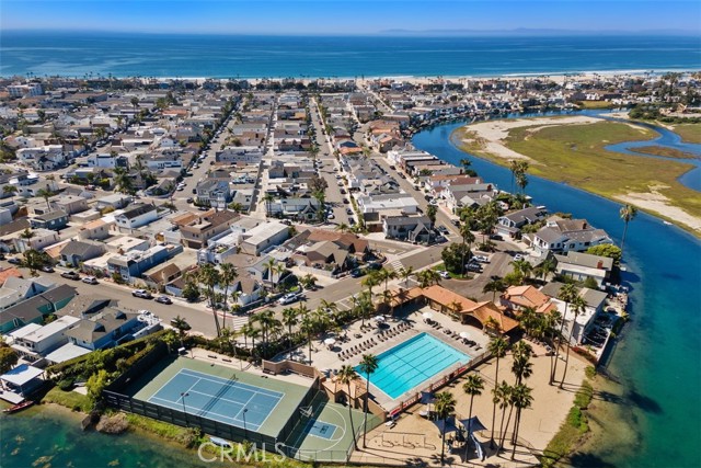 Detail Gallery Image 43 of 45 For 354 62nd Street, Newport Beach,  CA 92663 - 3 Beds | 3 Baths