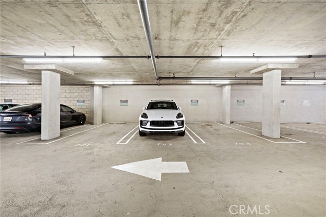 3247 Watermarke Place, Irvine CA: https://media.crmls.org/medias/e557c76b-e672-4e27-9af2-52dc7e1942e6.jpg