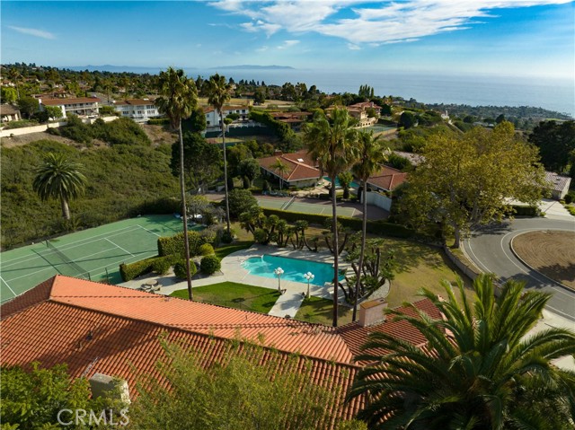 Detail Gallery Image 24 of 75 For 984 La Cresta Pl, Palos Verdes Estates,  CA 90274 - 6 Beds | 4 Baths