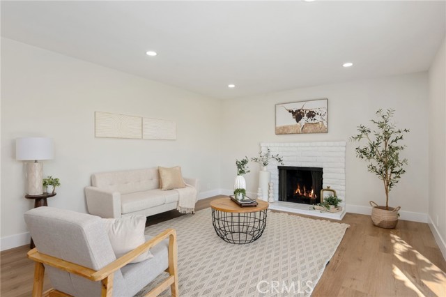 Detail Gallery Image 15 of 33 For 308 Calle Converse, Camarillo,  CA 93010 - 4 Beds | 3 Baths