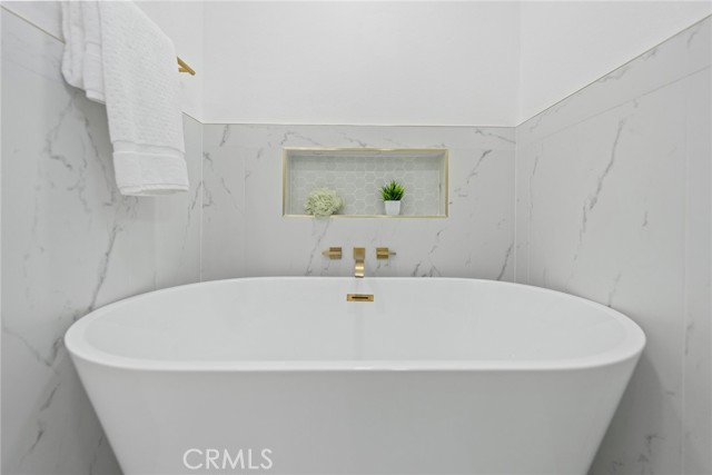 Detail Gallery Image 17 of 28 For 23832 La Rosa, Lake Forest,  CA 92630 - 4 Beds | 2 Baths