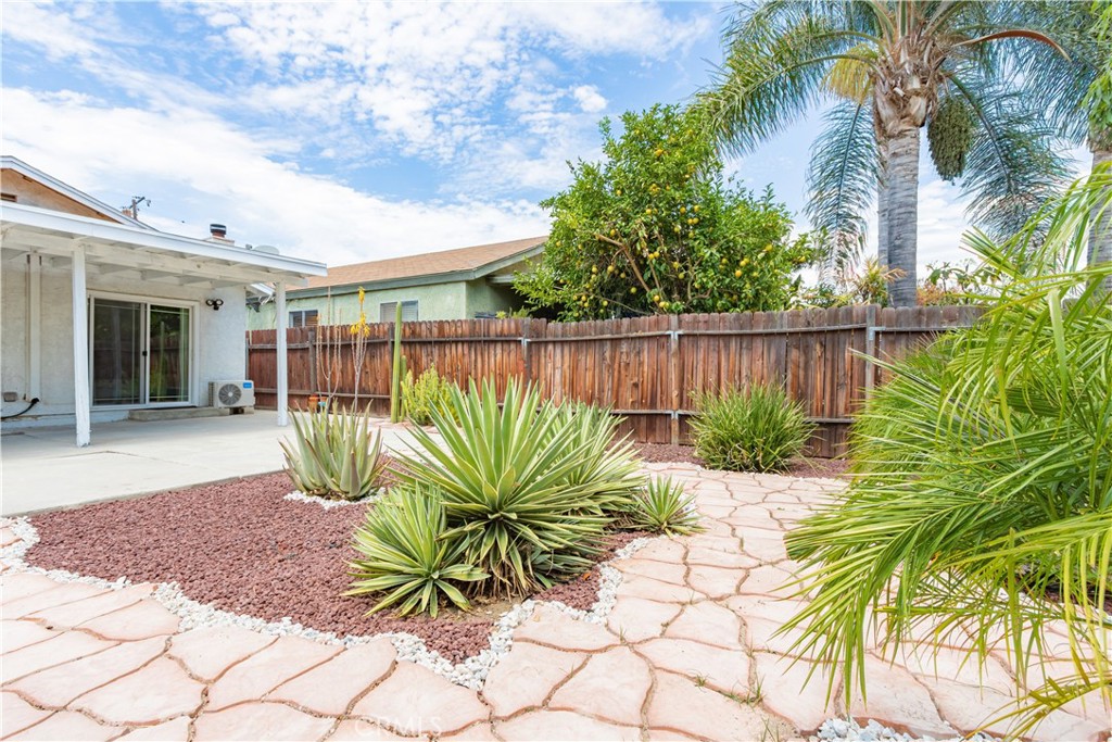 MLS #OC25242426 image #20