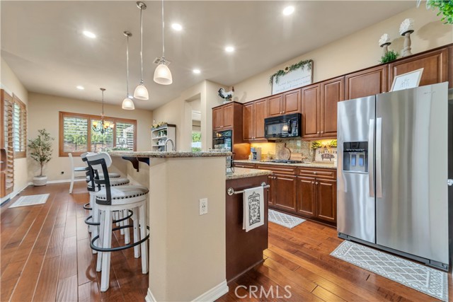 Detail Gallery Image 11 of 36 For 14006 Sandstone Peak, Bakersfield,  CA 93306 - 2 Beds | 2 Baths