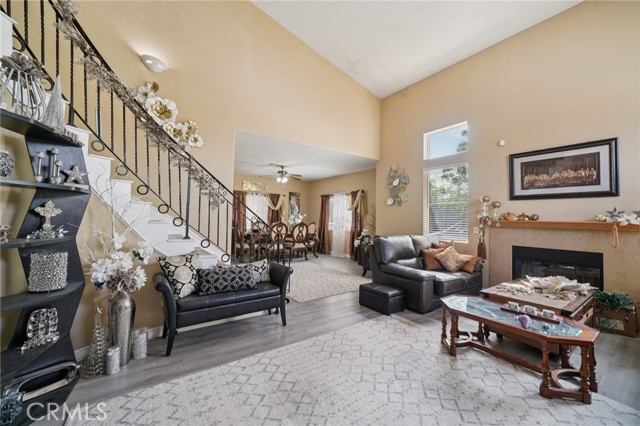 Detail Gallery Image 4 of 62 For 16638 Shuning Ct, Moreno Valley,  CA 92551 - 4 Beds | 3 Baths