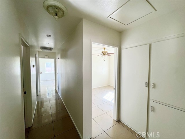 Detail Gallery Image 12 of 31 For 2111 E Avenue Q1, Palmdale,  CA 93550 - 3 Beds | 2 Baths