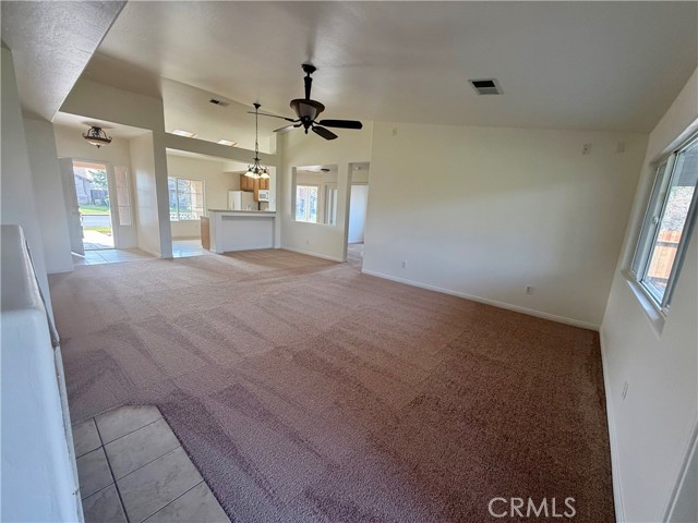 Detail Gallery Image 7 of 19 For 10918 Thunder Falls Ave, Bakersfield,  CA 93312 - 3 Beds | 2 Baths