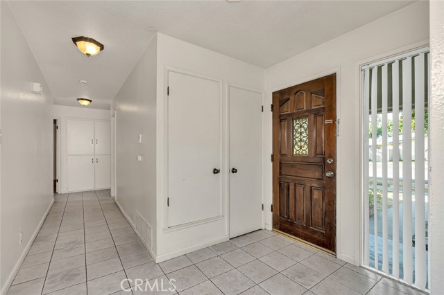 Detail Gallery Image 4 of 22 For 635 Brookdale, Merced,  CA 95340 - 3 Beds | 2 Baths