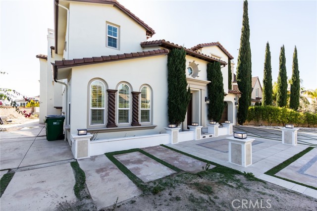 18 Elissa Lane, Ladera Ranch CA: https://media.crmls.org/medias/e55be631-3e50-4cbe-9f68-0b655f109f7f.jpg