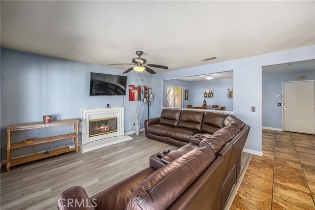 26054 Peck Street, Moreno Valley CA: https://media.crmls.org/medias/e55c33c2-1e81-4330-abcd-e643a1cca50b.jpg