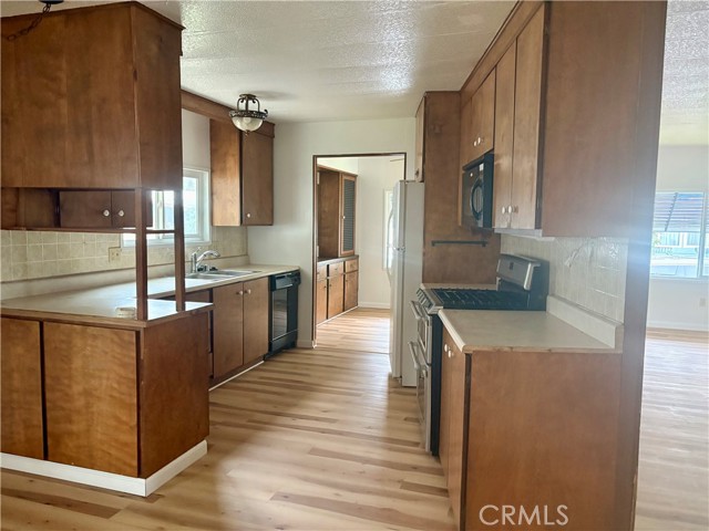 Detail Gallery Image 8 of 23 For 6368 Lincoln Bld, Oroville,  CA 95966 - 3 Beds | 2 Baths