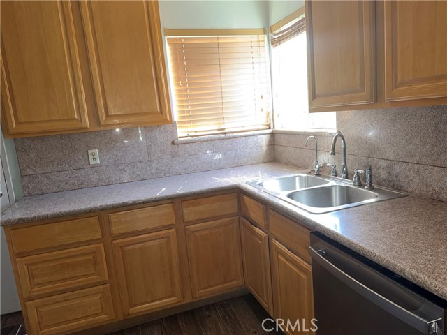 Detail Gallery Image 10 of 18 For 235 43rd St, San Bernardino,  CA 92404 - 3 Beds | 2 Baths