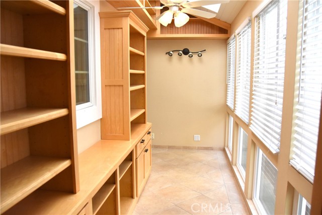 Detail Gallery Image 24 of 52 For 337 10th, Manhattan Beach,  CA 90266 - 5 Beds | 3/1 Baths