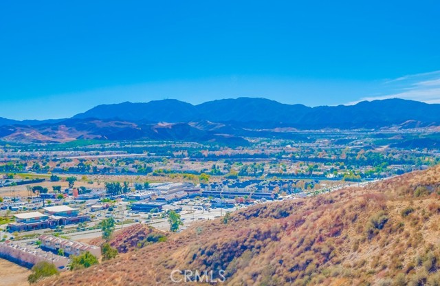 Detail Gallery Image 73 of 75 For 18556 Olympian Ct, Canyon Country,  CA 91351 - 3 Beds | 2/1 Baths