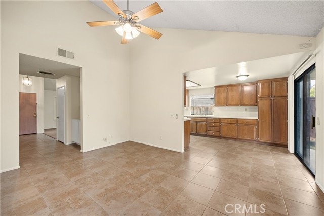 Detail Gallery Image 11 of 29 For 33840 Woody Ln, Yucaipa,  CA 92399 - 4 Beds | 2 Baths