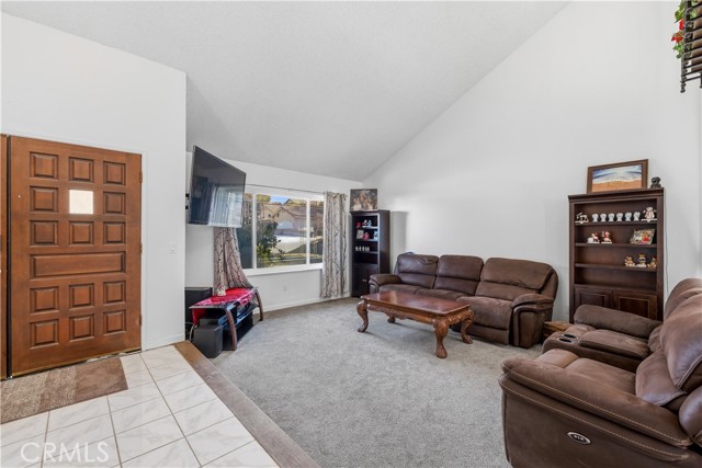 Detail Gallery Image 10 of 40 For 6801 Rycroft, Riverside,  CA 92506 - 4 Beds | 2/1 Baths