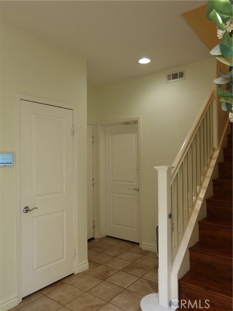 Detail Gallery Image 10 of 44 For 28382 Mirabelle, Saugus,  CA 91350 - 2 Beds | 2 Baths