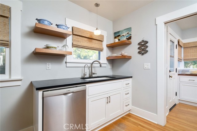 Detail Gallery Image 9 of 46 For 330 W 6th St, Claremont,  CA 91711 - 2 Beds | 1 Baths