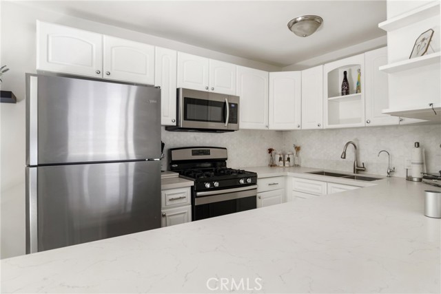 Detail Gallery Image 9 of 18 For 5629 Satsuma Ave #1/2,  North Hollywood,  CA 91601 - 1 Beds | 1 Baths