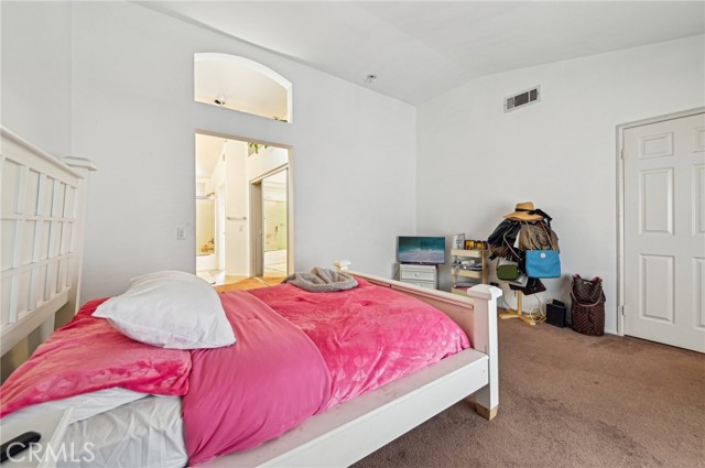 220 S Linhaven Circle, Anaheim CA: https://media.crmls.org/medias/e55efb2f-1e45-4993-aadd-2e803f18a0a2.jpg