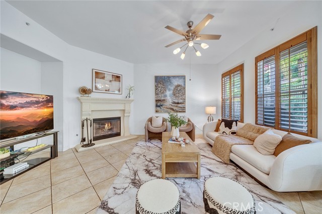 Detail Gallery Image 8 of 38 For 18979 Pelham Way, Yorba Linda,  CA 92886 - 3 Beds | 3/1 Baths