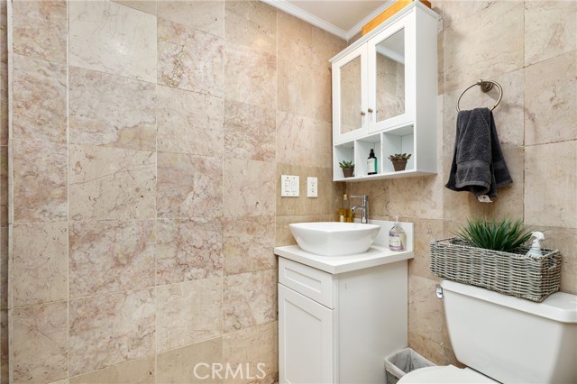 Detail Gallery Image 28 of 55 For 352 Thalia, Laguna Beach,  CA 92651 - – Beds | – Baths