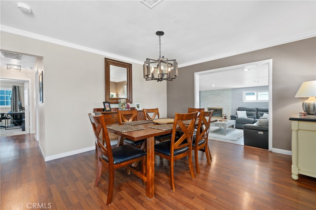 E55feee0 59e4 42a1 9d3a Ef1190bbc714