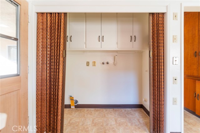 Detail Gallery Image 9 of 46 For 1241 S Walnut, Anaheim,  CA 92802 - 3 Beds | 2 Baths