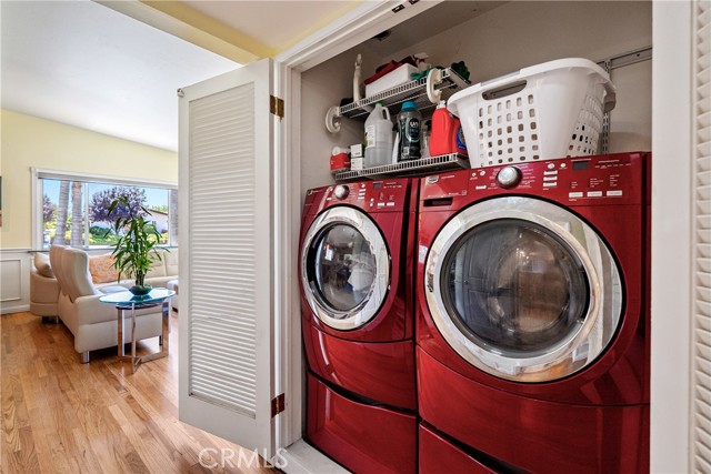 1002 Par Avenue, Paso Robles CA: https://media.crmls.org/medias/e560e4fc-e5b3-418a-8b0b-2b57e58876a0.jpg
