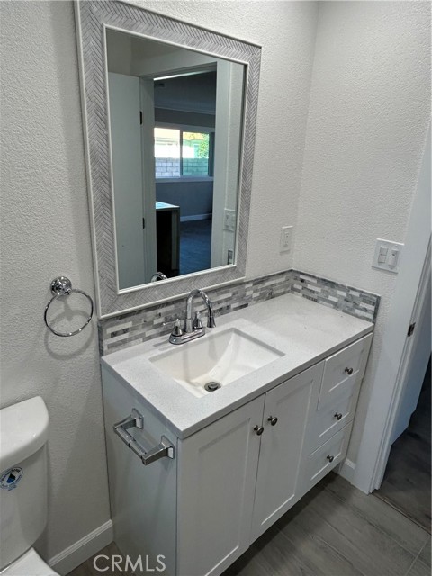 Detail Gallery Image 10 of 19 For 21622 Bermuda St, Chatsworth,  CA 91311 - 1 Beds | 1 Baths