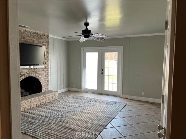 Detail Gallery Image 12 of 28 For 1077 Pecan, Madera,  CA 93637 - 4 Beds | 2/1 Baths