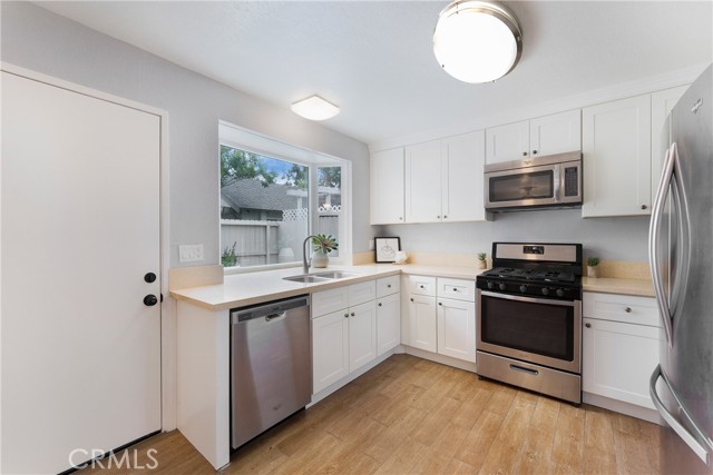 Detail Gallery Image 11 of 26 For 22986 Caminito Regalo #92,  Laguna Hills,  CA 92653 - 2 Beds | 2 Baths