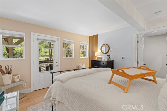 29613 Hook Creek Road, Cedar Glen CA: https://media.crmls.org/medias/e5631f1b-eef5-477f-963b-036c8b83a3dd.jpg