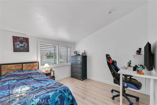 1340 S Scarborough Lane, Anaheim CA: https://media.crmls.org/medias/e56337c9-d554-44f3-957d-91d8deb5c8d6.jpg