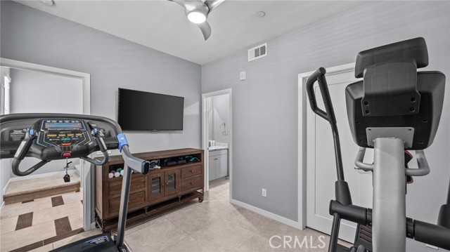 Detail Gallery Image 16 of 21 For 1567 E Lincoln Ave, Anaheim,  CA 92805 - 3 Beds | 3/1 Baths