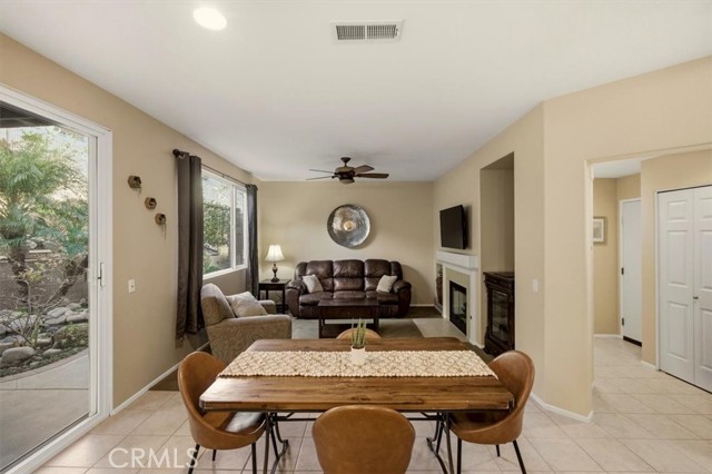 Detail Gallery Image 11 of 58 For 14666 Ontario Cir, Fontana,  CA 92336 - 4 Beds | 2/1 Baths
