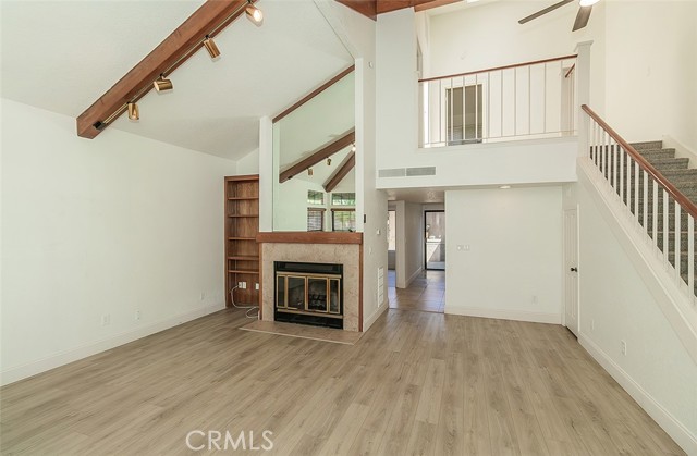 712 E Magill Avenue, Fresno CA: https://media.crmls.org/medias/e56548c5-d1c3-4ca7-83a8-fb1f927b7b4b.jpg