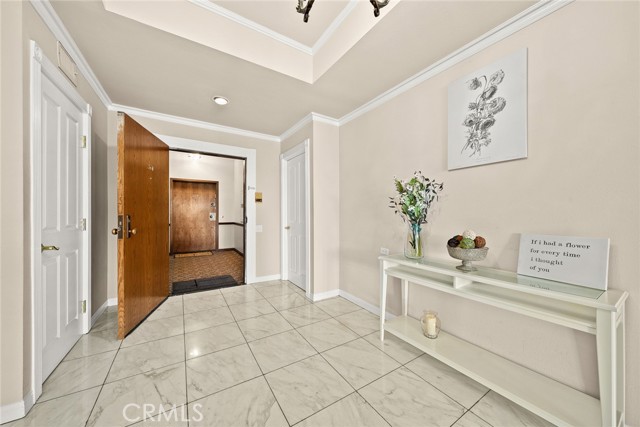 4454 Ventura Canyon Avenue, 301 photo 3