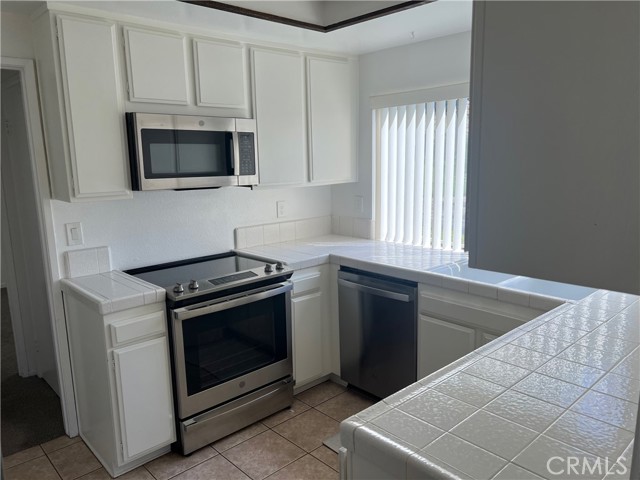 Detail Gallery Image 8 of 43 For 6516 E Camino Vista #1,  Anaheim Hills,  CA 92807 - 3 Beds | 2 Baths