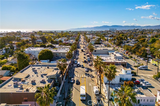 Detail Gallery Image 34 of 50 For 719 Coeur D Alene Ave, Venice,  CA 90291 - 2 Beds | 1 Baths