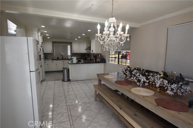 Detail Gallery Image 4 of 5 For 848 via Felipe, Corona,  CA 92882 - 4 Beds | 2 Baths